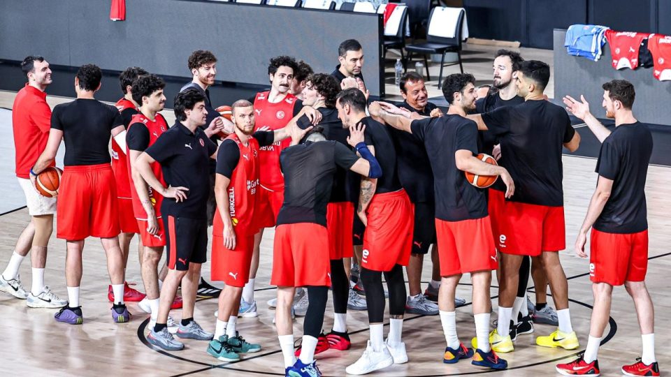 Türkiye, FIBA’nın Dünya Kupası Avrupa Elemeleri ‘güç sıralamasında’ ilk sırada